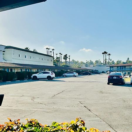 Franciscan Inn Motel Vista Extérieur photo