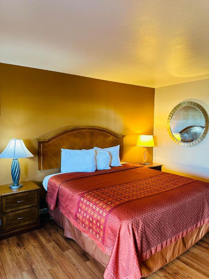 Franciscan Inn Motel Vista Extérieur photo